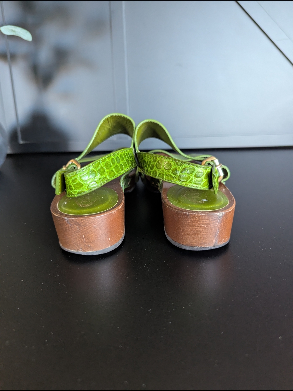 Tod's Croc-Embossed Green Slingback Sandals - Picture 4 of 12
